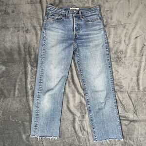 Levi's Wedgie Straight Jeans Womens 27 Blue High Rise Distressed Raw Hem Denim